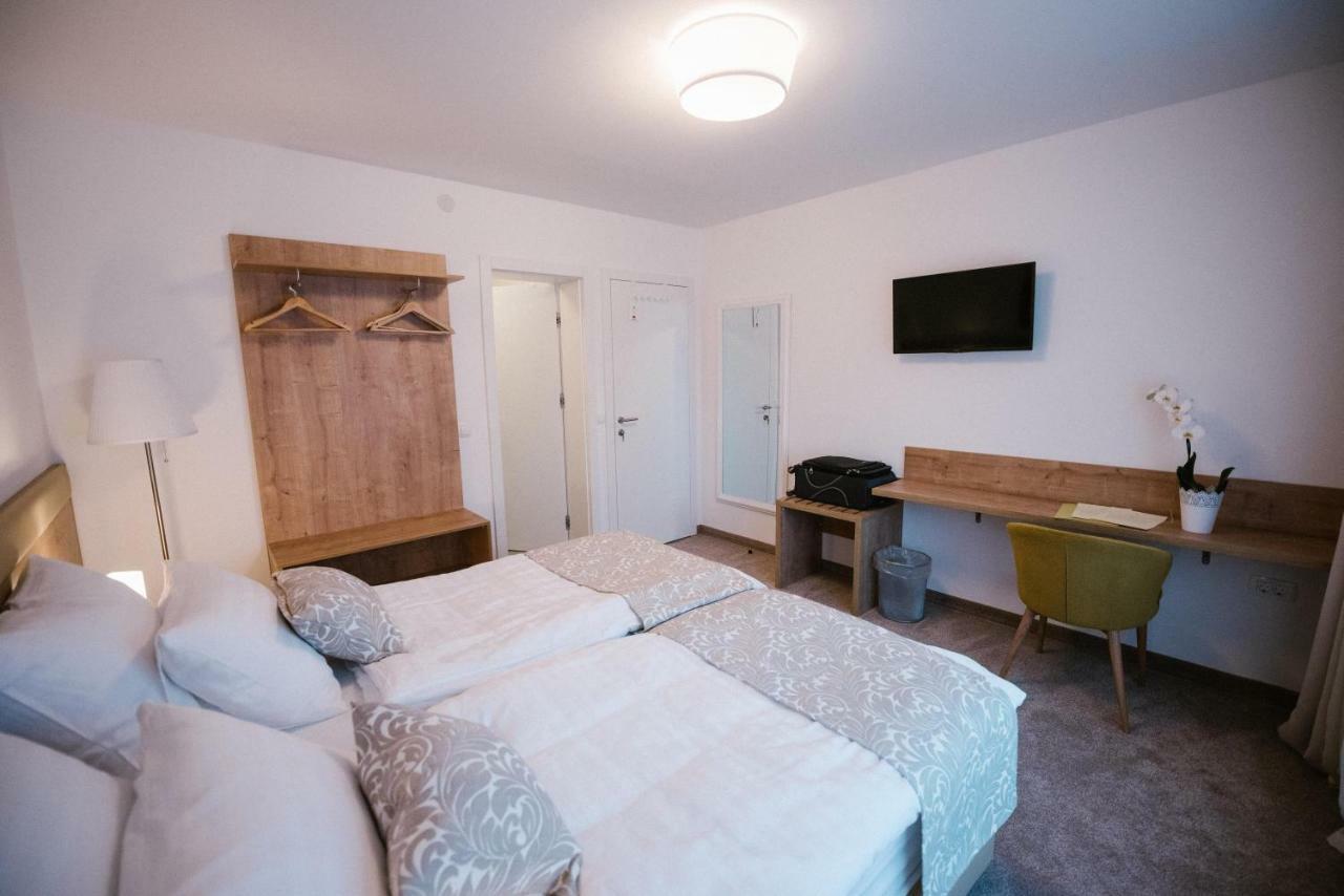 2I Rooms Ðakovo Zewnętrze zdjęcie